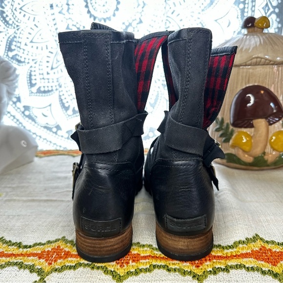 Sorel Black and Red Combat Boots - Picture 10 of 11